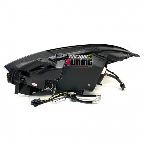 PHARES A CLIGNOTANTS DYNAMIQUES AVEC FEUX DE JOUR POUR SUZUKI SWIFT III 2017- (05449)
