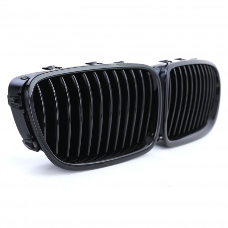 CALANDRES SPORT NOIRES BRILLANTES LOOK M PERFORMANCE BMW SERIE 5 F10 ET F11 (05117)
